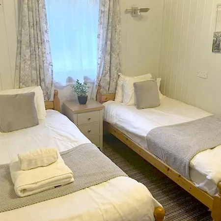 Rowan 3 Hot Tub Hébergement de vacances York